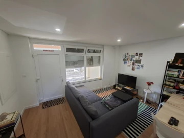 Apartamento T1 para Venda em Queluz e Belas