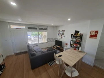 Apartamento T1 para Venda em Queluz e Belas