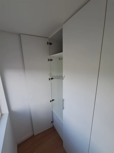 Apartamento T1 para Venda em Queluz e Belas