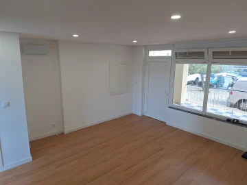 Apartamento T1 para Venda em Queluz e Belas