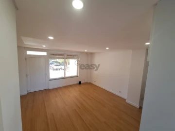 Apartamento T1 para Venda em Queluz e Belas