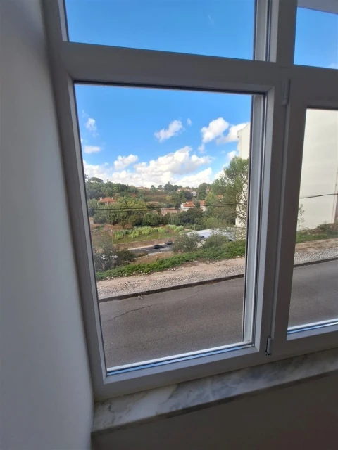 Apartamento T1 para Venda em Queluz e Belas