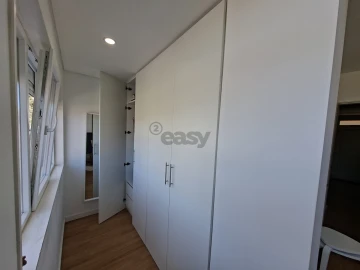 Apartamento T1 para Venda em Queluz e Belas