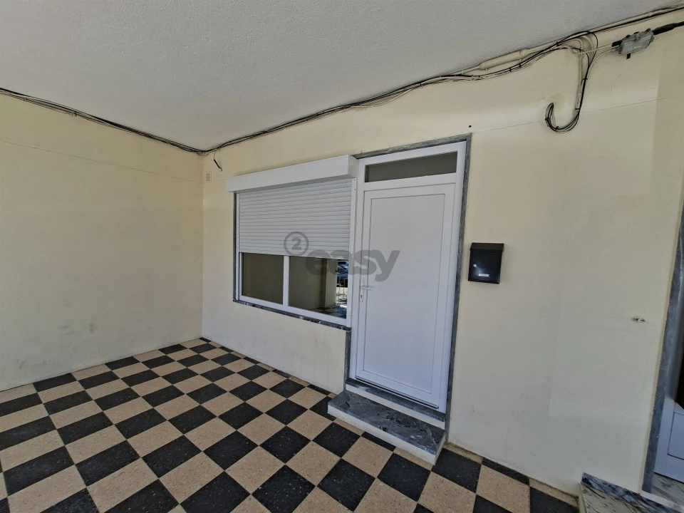 Apartamento T1 para Venda em Queluz e Belas Foto 18