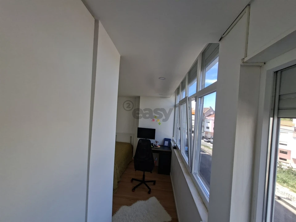 Apartamento T1 para Venda em Queluz e Belas Foto 12