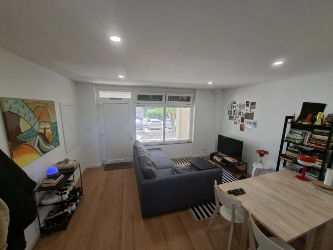Apartamento T1 para Venda em Queluz e Belas Foto 17