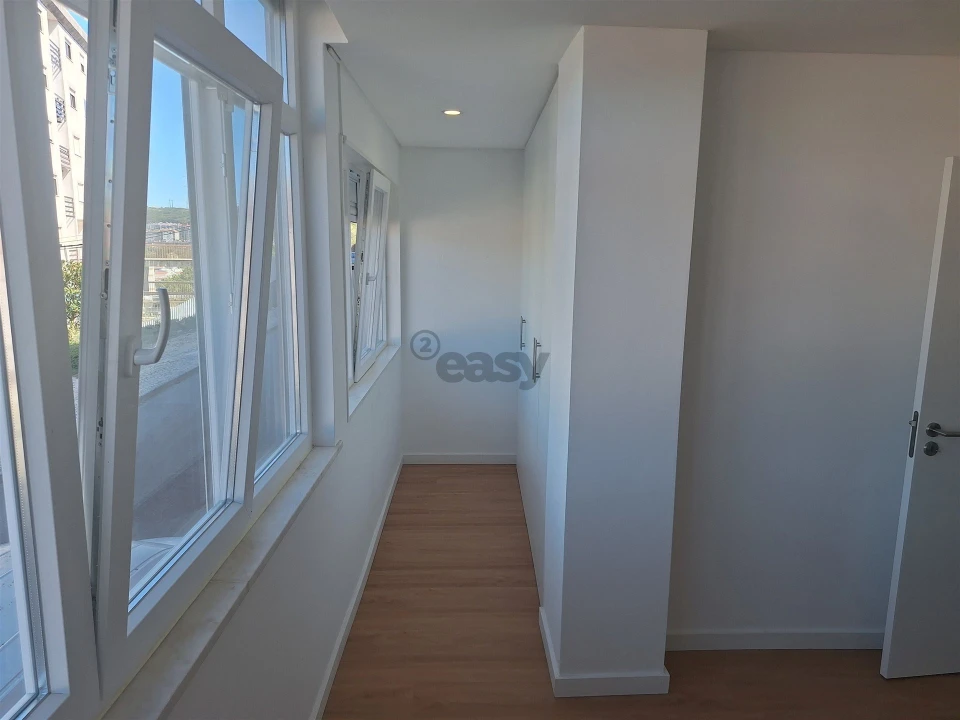 Apartamento T1 para Venda em Queluz e Belas Foto 16
