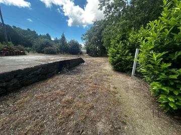Moradia T5 para Venda em Santa Cruz do Douro e São Tomé de Covelas