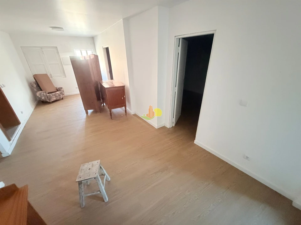 Moradia T3 para Venda em Lavos Foto 18