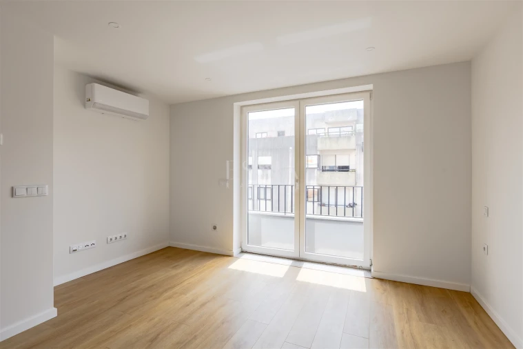 Apartamento T1 para Venda em Paranhos Foto 14