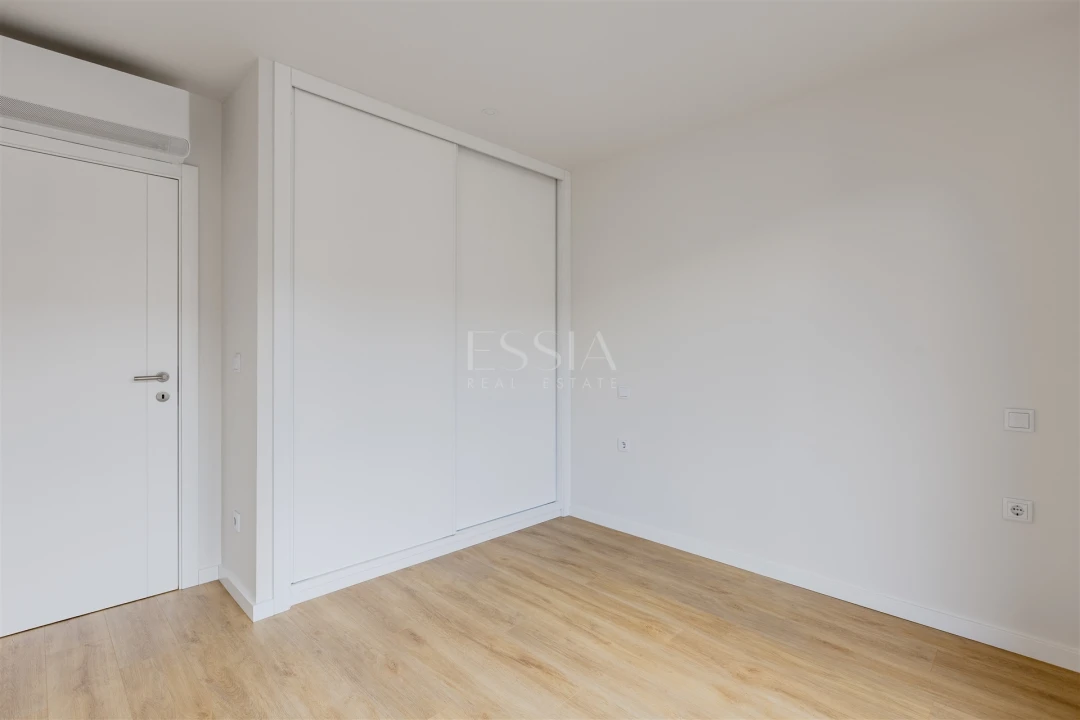 Apartamento T1 para Venda em Paranhos Foto 30