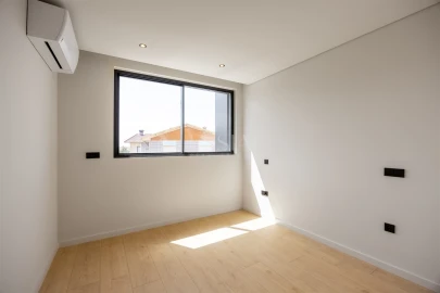 Apartamento T4 para Venda em Gondomar (São Cosme), Valbom e Jovim