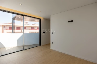 Apartamento T3 para Venda em Gondomar (São Cosme), Valbom e Jovim
