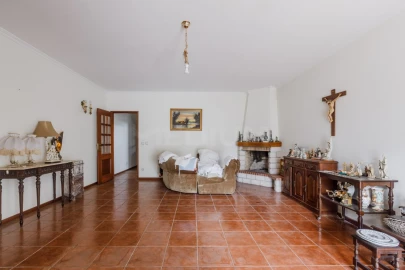 Moradia T3 para Venda em Lemenhe, Mouquim e Jesufrei
