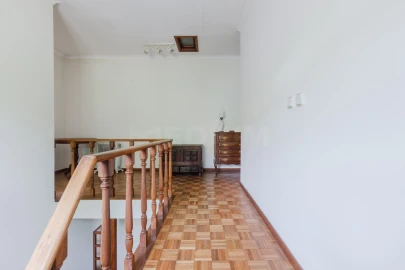 Moradia T3 para Venda em Lemenhe, Mouquim e Jesufrei
