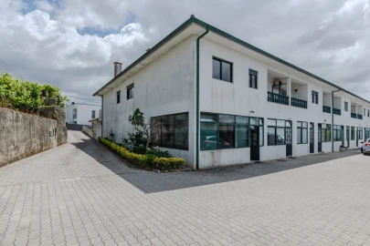 Moradia T3 para Venda em Lemenhe, Mouquim e Jesufrei