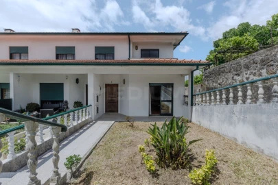 Moradia T3 para Venda em Lemenhe, Mouquim e Jesufrei