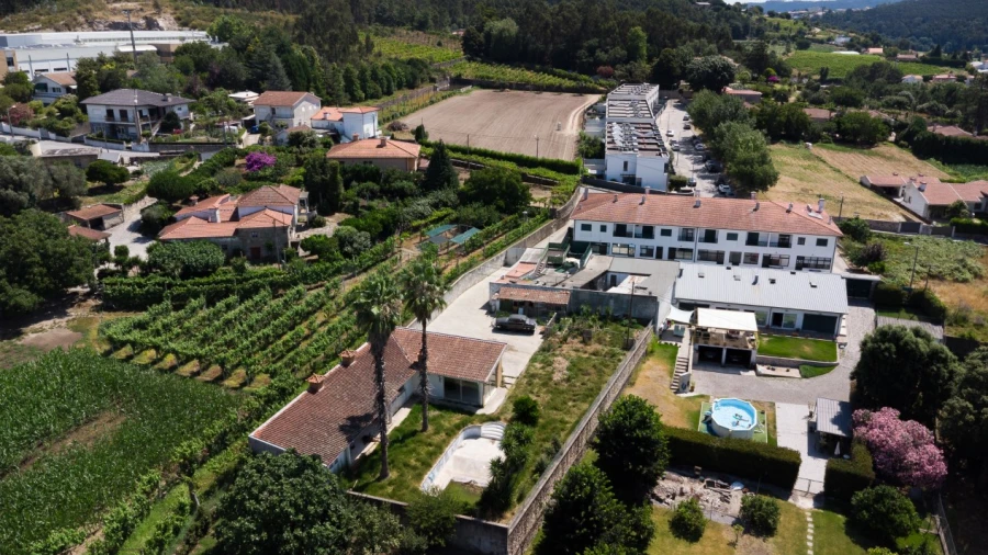 Moradia T3 para Venda em Lemenhe, Mouquim e Jesufrei