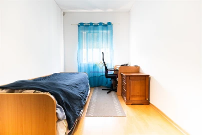 Apartamento T4 para Venda em Loures