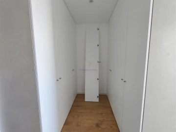 Apartamento T5 para Venda em Carnaxide e Queijas