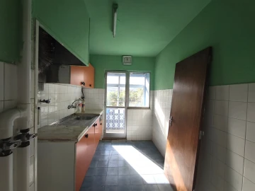 Apartamento T3 para Venda em Santo António dos Cavaleiros e Frielas