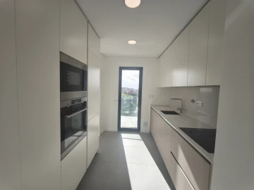 Apartamento T2 para Venda em Carnaxide e Queijas