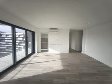 Apartamento T2 para Venda em Carnaxide e Queijas