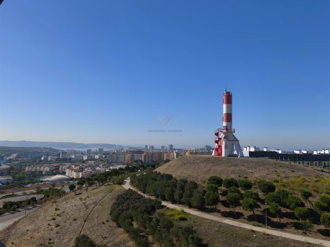 Apartamento T2 para Venda em Carnaxide e Queijas Foto 30