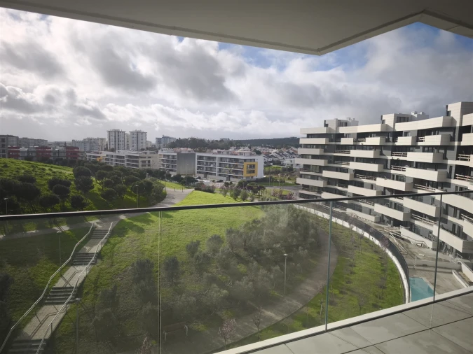Apartamento T2 para Venda em Carnaxide e Queijas Foto 33
