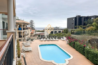Apartamento T3 para Arrendamento em Funchal (Santa Maria Maior)