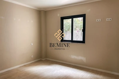 Apartamento T3 para Arrendamento em Funchal (Santa Maria Maior)