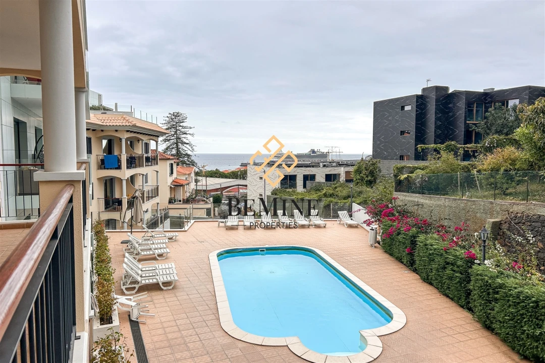 Apartamento T3 para Arrendamento em Funchal (Santa Maria Maior) Foto 1