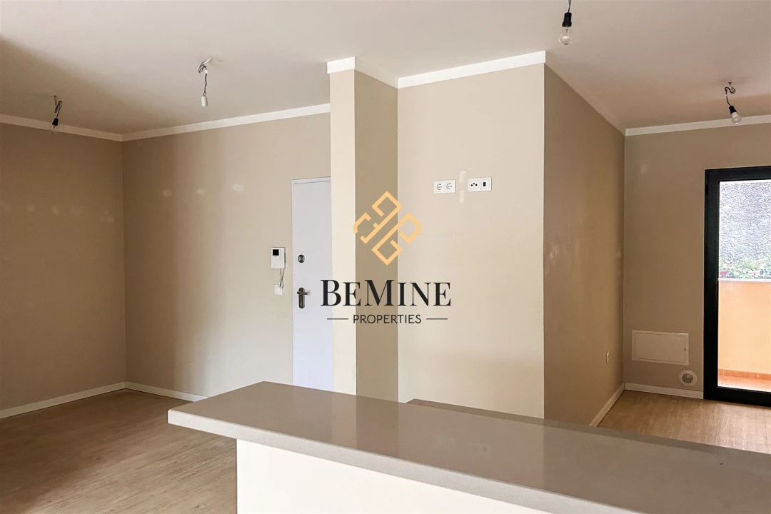 Apartamento T3 para Arrendamento em Funchal (Santa Maria Maior) Foto 15