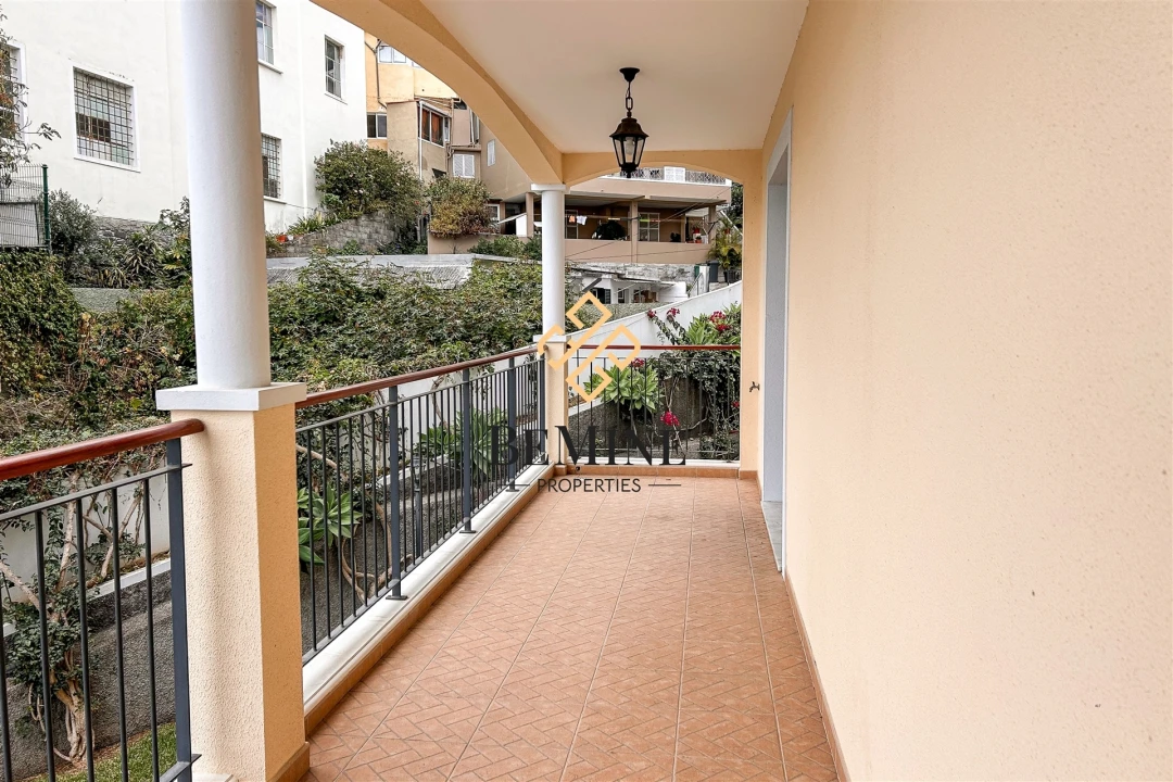 Apartamento T3 para Arrendamento em Funchal (Santa Maria Maior) Foto 4