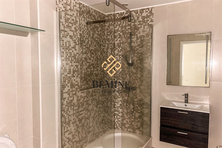 Apartamento T3 para Arrendamento em Funchal (Santa Maria Maior) Foto 36