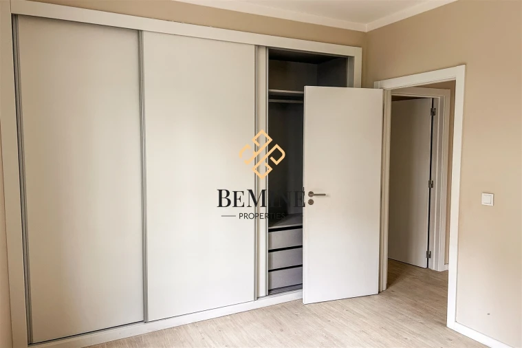 Apartamento T3 para Arrendamento em Funchal (Santa Maria Maior) Foto 26