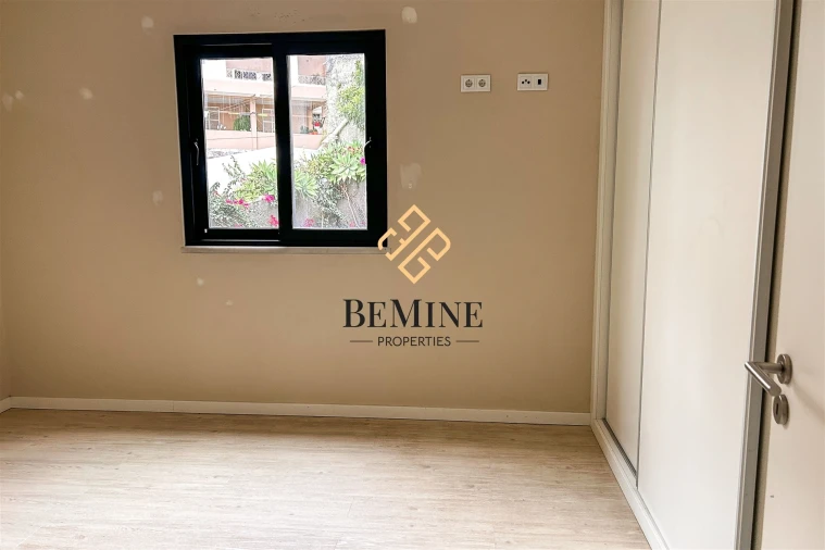 Apartamento T3 para Arrendamento em Funchal (Santa Maria Maior) Foto 35