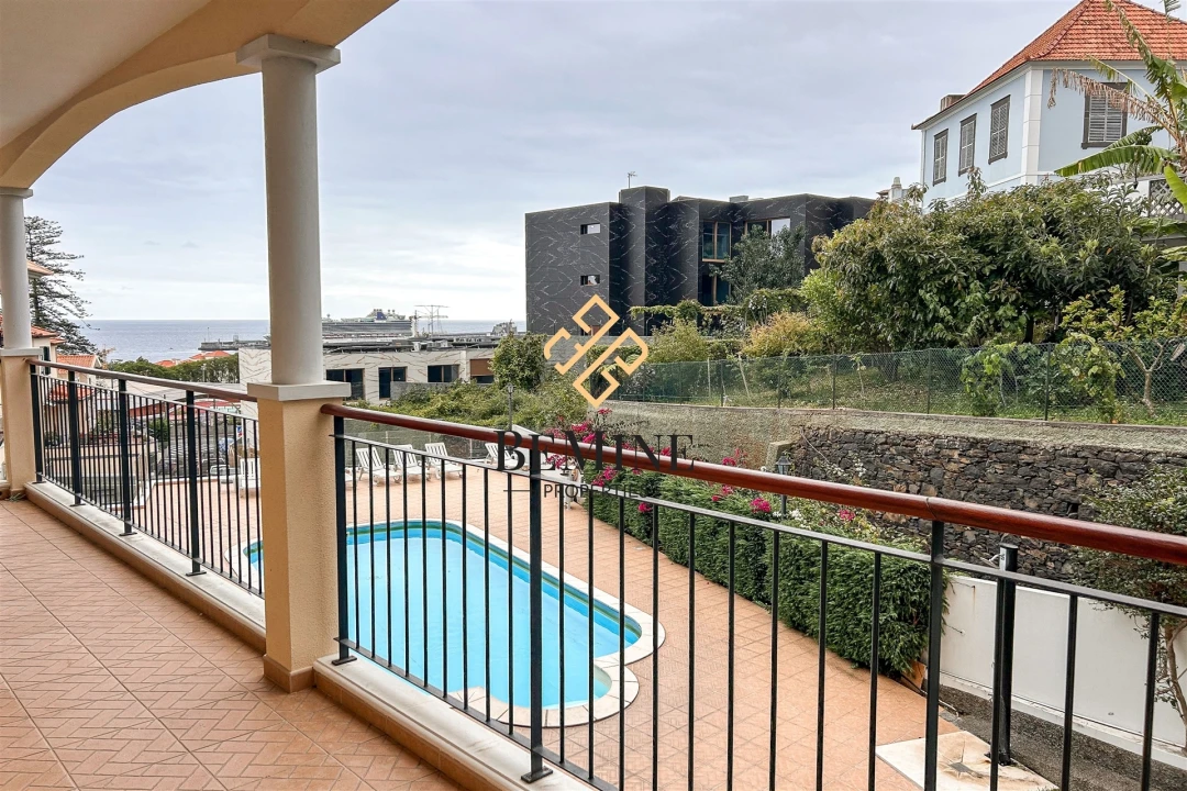 Apartamento T3 para Arrendamento em Funchal (Santa Maria Maior) Foto 3