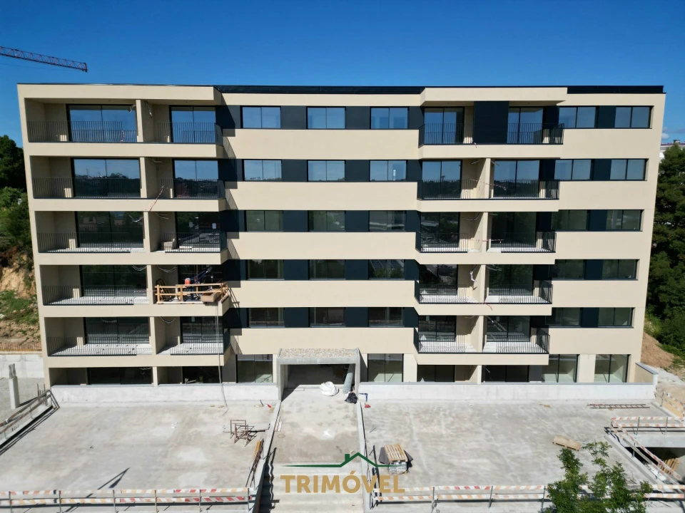 Apartamento T1 para Venda em São João da Madeira Foto 21