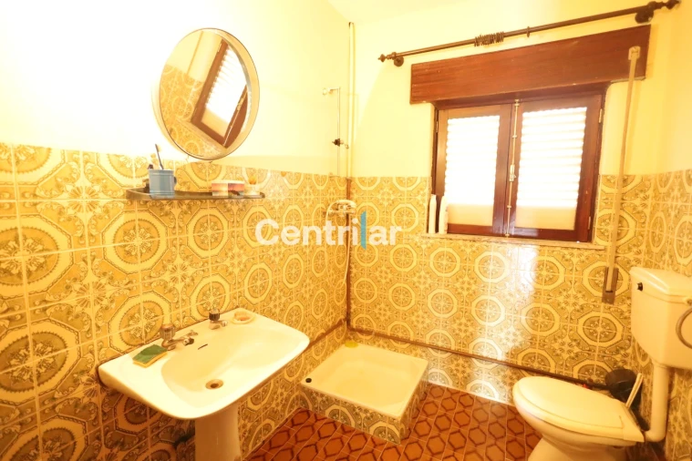 Moradia T3 para Venda em Mundão Foto 15