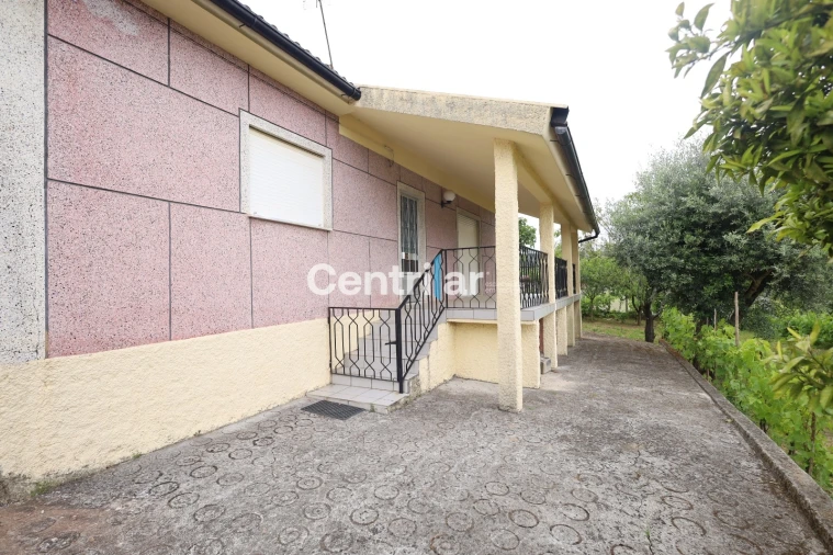 Moradia T3 para Venda em Mundão Foto 26