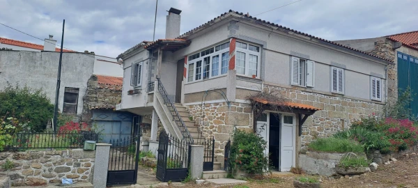 Moradia T3 para Venda em Malhadas