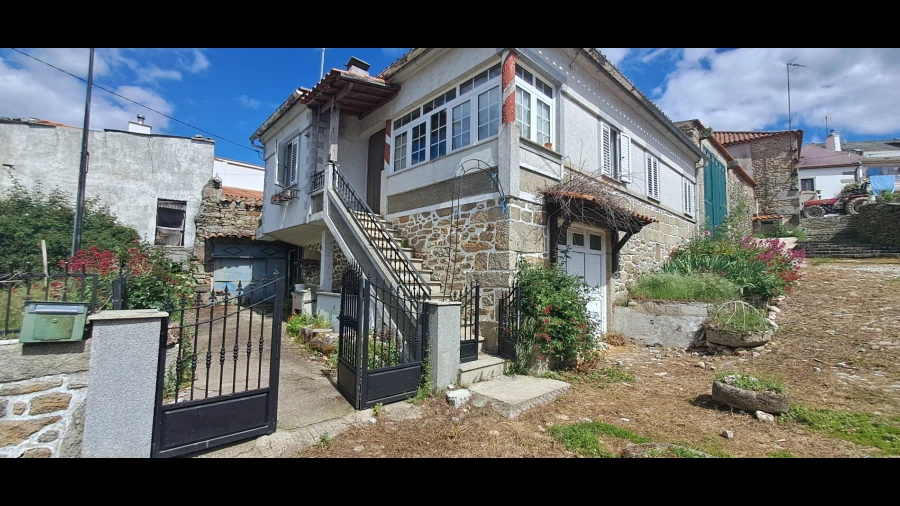 Moradia T3 para Venda em Malhadas