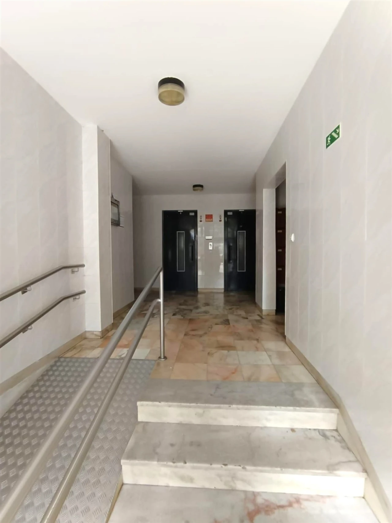 Apartamento T1 para Venda em Ramalde Foto 9