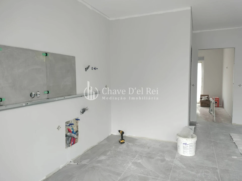 Apartamento T4 para Venda em Rio de Loba Foto 1