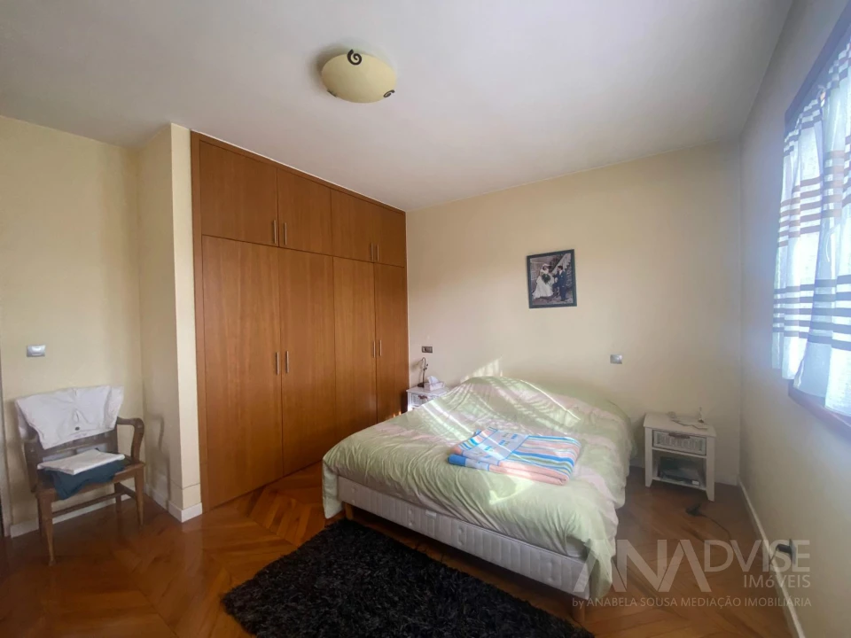 Moradia T4 para Venda em Mundão Foto 22