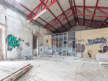 Armazém para Venda em Alcanena e Vila Moreira
