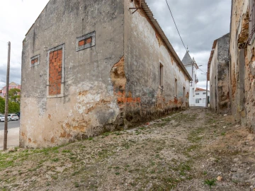 Armazém para Venda em Alcanena e Vila Moreira