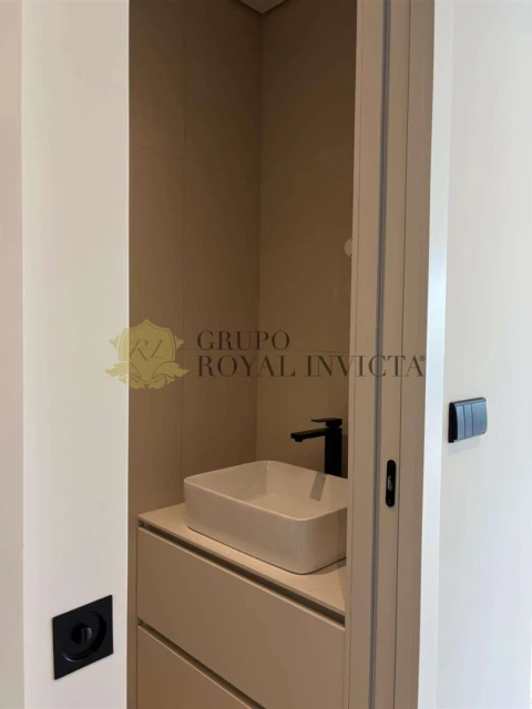 Apartamento T4 para Venda em Gondomar (São Cosme), Valbom e Jovim