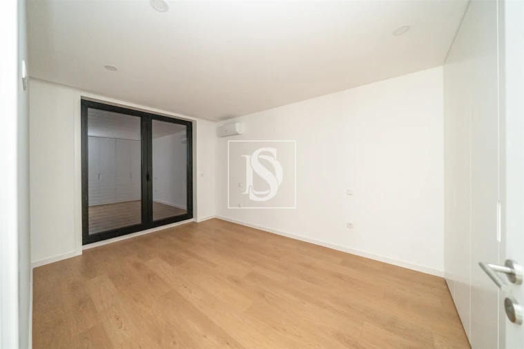 Apartamento T1 para Arrendamento em Barcelinhos Foto 6